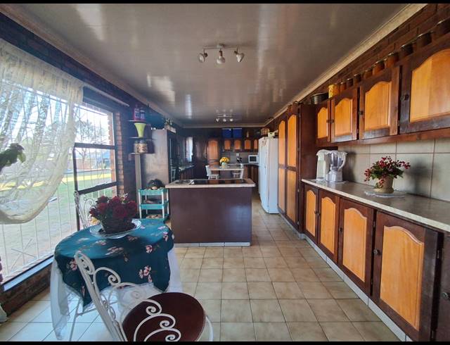 85,653M² FARM FOR SALE IN FALCON RIDGE